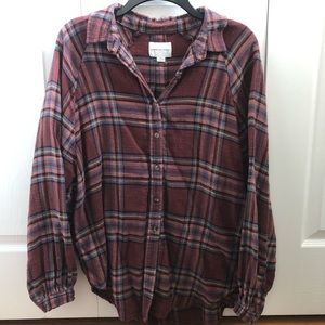 American Eagle Size Medium Maroon Flannel